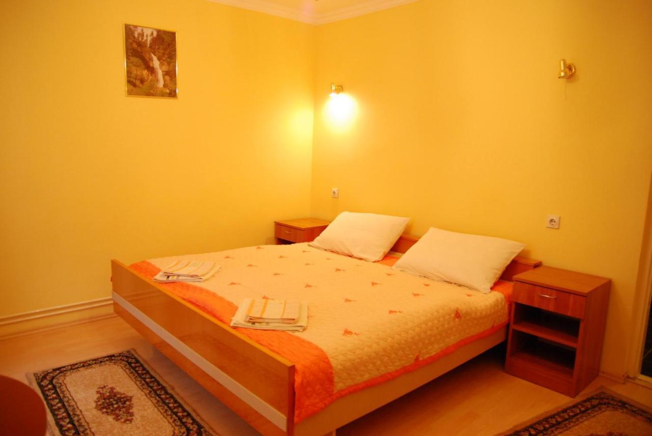 Vila Verona Sobe Palic Exterior photo