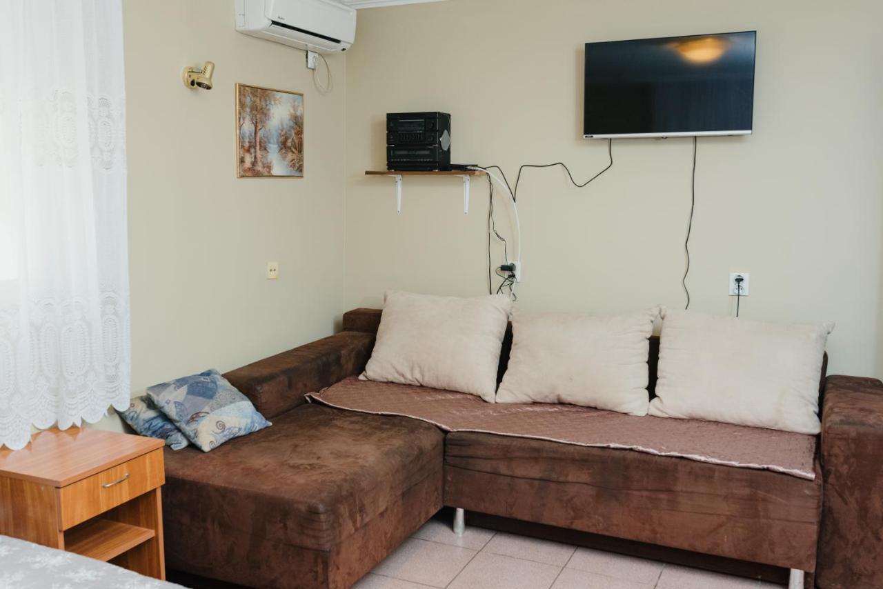 Vila Verona Sobe Palic Exterior photo