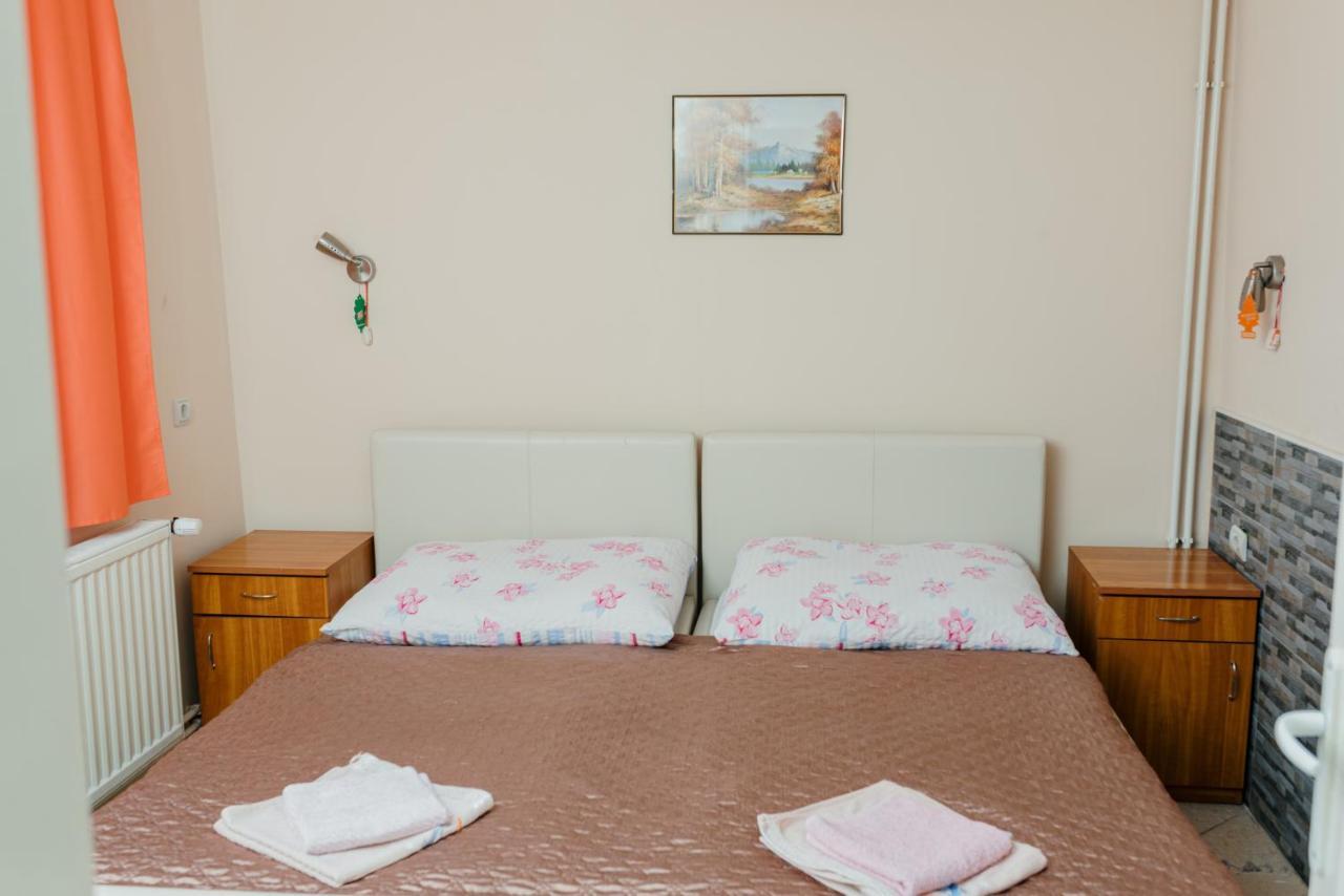 Vila Verona Sobe Palic Exterior photo